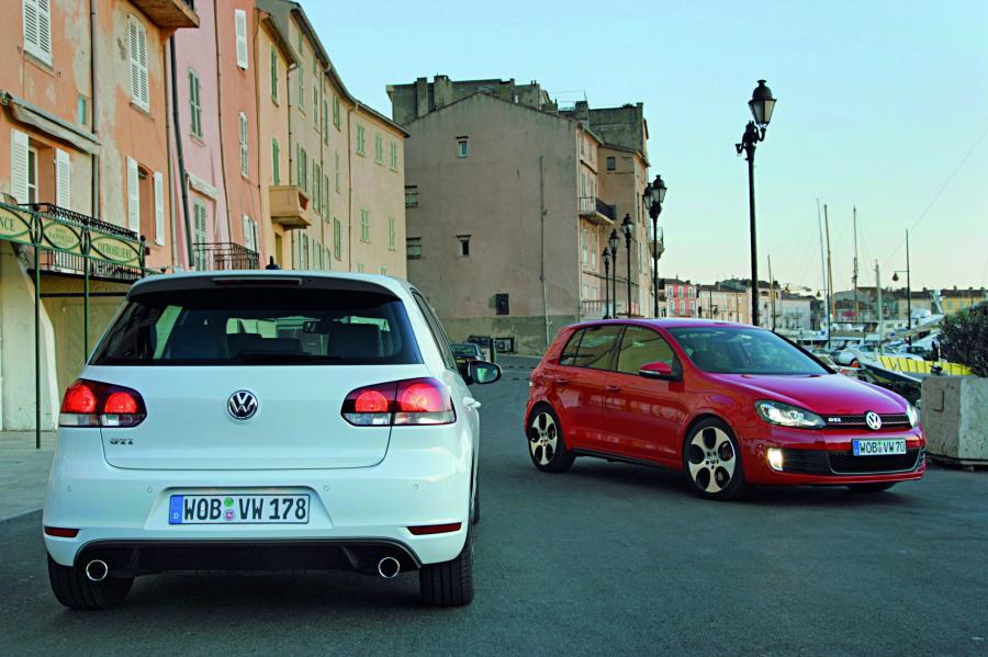  Volkswagen Golf GTi 2008 года  (фото 46 из 83)